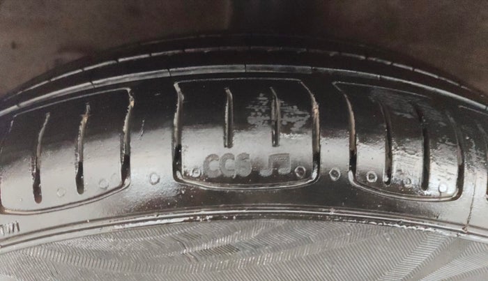 2016 Hyundai Grand i10 SPORTZ 1.2 KAPPA VTVT, Petrol, Manual, 67,313 km, Right Rear Tyre Tread