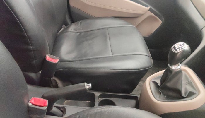 2016 Hyundai Grand i10 SPORTZ 1.2 KAPPA VTVT, Petrol, Manual, 67,313 km, Gear Lever