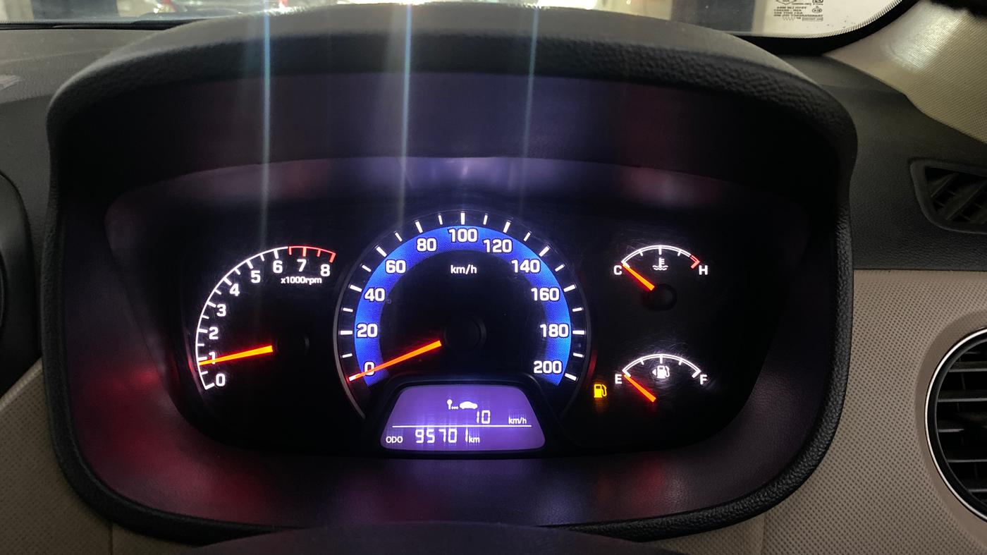 2015 Hyundai Xcent SX 1.2, Petrol, Manual, 95,672 km, Odometer Image