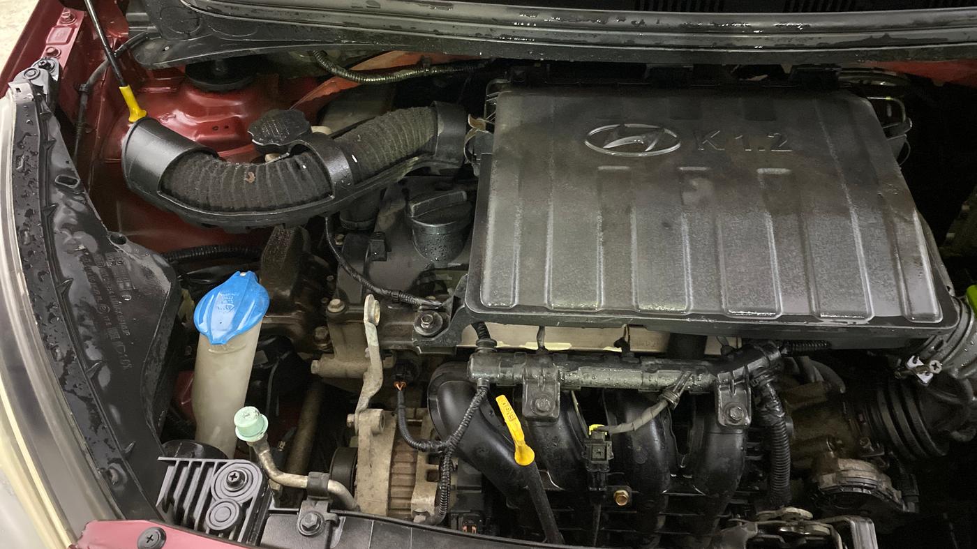2015 Hyundai Xcent SX 1.2, Petrol, Manual, 95,672 km, Engine View - Right