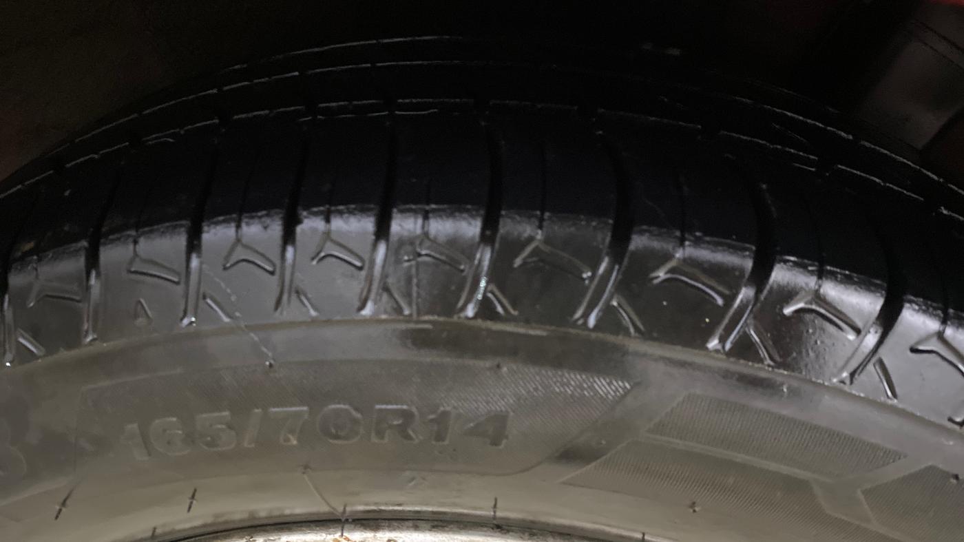 2015 Hyundai Xcent SX 1.2, Petrol, Manual, 95,672 km, Left Rear Tyre Tread