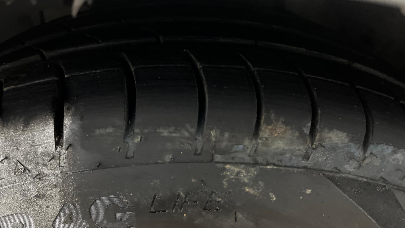2015 Tata Zest XMS PETROL, Petrol, Manual, 75,897 km, Left Front Tyre Tread