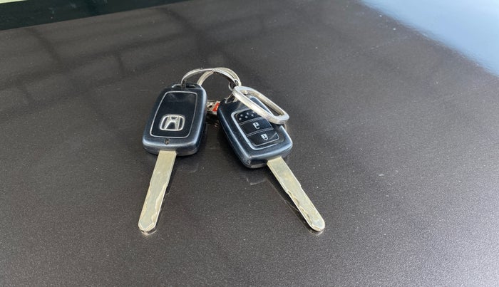 2014 Honda City 1.5L I-VTEC V MT, Petrol, Manual, 78,350 km, Key Close Up