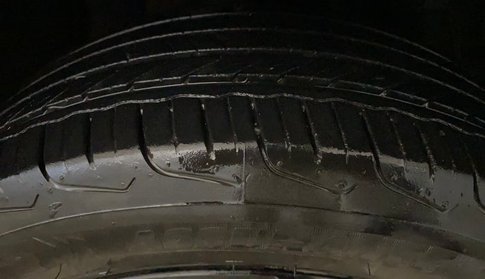 2024 Tata PUNCH ACCOMPLISHED DAZZLE SUNROOF CNG MT, CNG, Manual, 48,461 km, Right Front Tyre Tread