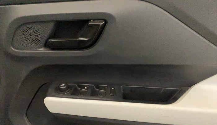 2024 Tata PUNCH ACCOMPLISHED DAZZLE SUNROOF CNG MT, CNG, Manual, 48,461 km, Driver Side Door Panels Control