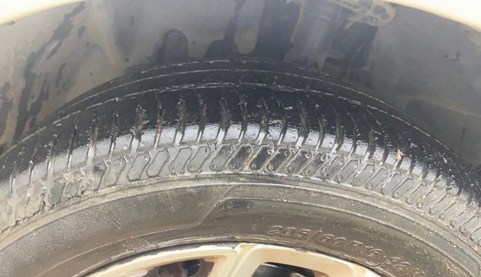 2014 Ford Ecosport TITANIUM 1.0L ECOBOOST, Petrol, Manual, 91,332 km, Left Front Tyre Tread