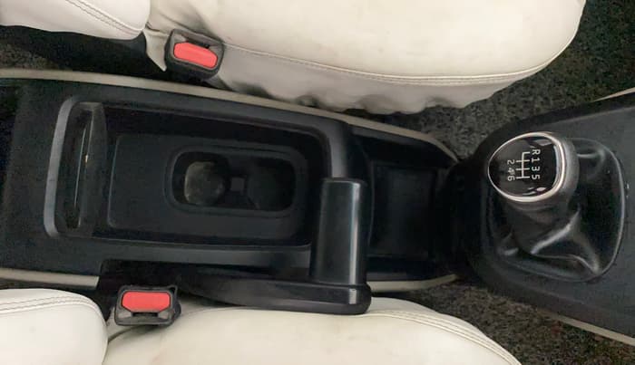 2019 Mahindra MARAZZO M6 7 STR, Diesel, Manual, 94,253 km, Gear Lever