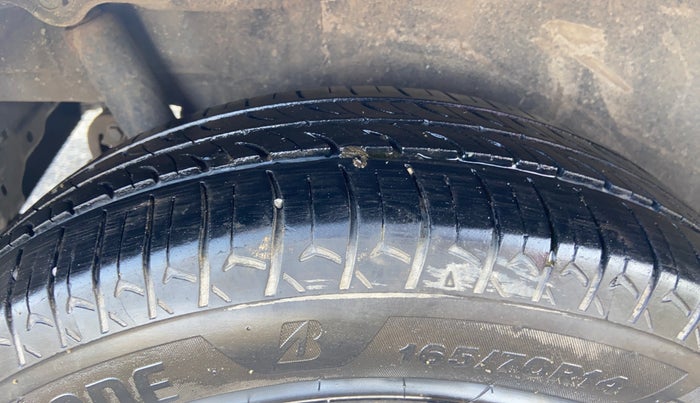 2017 Maruti Wagon R 1.0 VXI, CNG, Manual, 55,357 km, Right Rear Tyre Tread