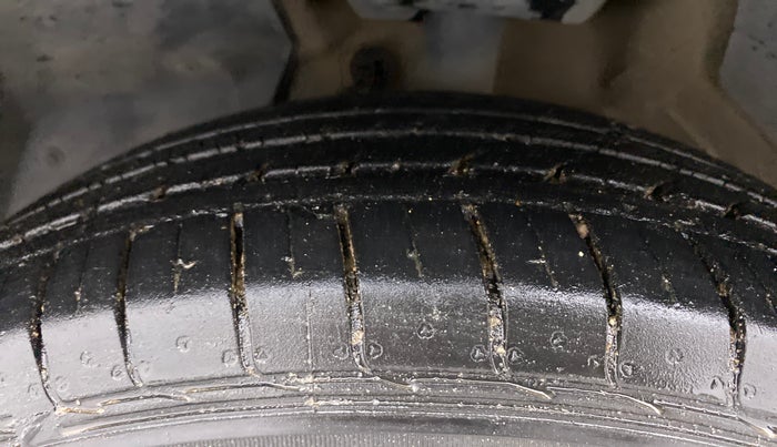 2020 MG HECTOR SHARP 1.5 DCT PETROL, Petrol, Automatic, 29,559 km, Left Front Tyre Tread