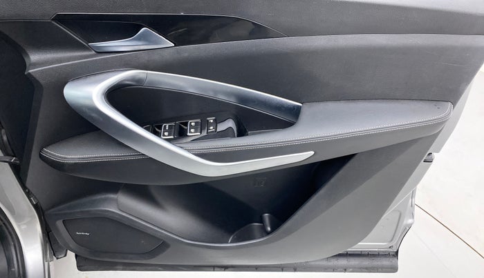 2020 MG HECTOR SHARP 1.5 DCT PETROL, Petrol, Automatic, 29,559 km, Driver Side Door Panels Control