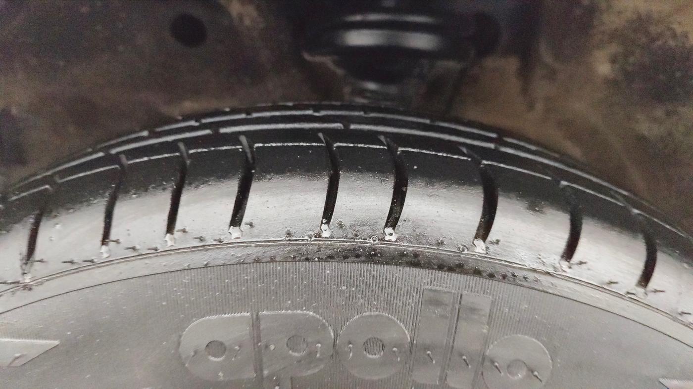 2018 Maruti Wagon R 1.0 VXI, Petrol, Manual, 40,187 km, Left Front Tyre Tread