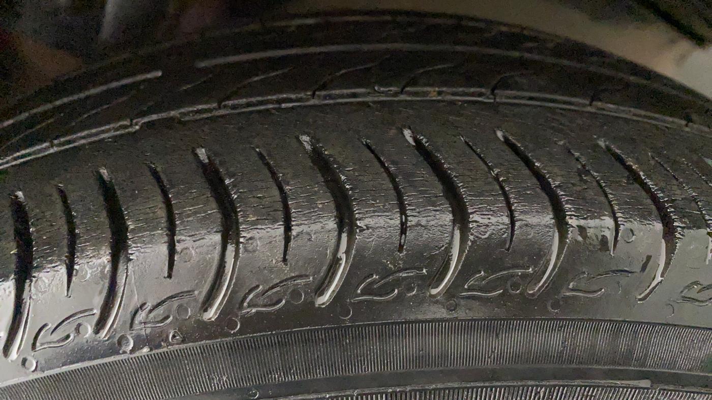 2019 Honda Amaze 1.2 V CVT I VTEC, Petrol, Automatic, 37,624 km, Left Rear Tyre Tread