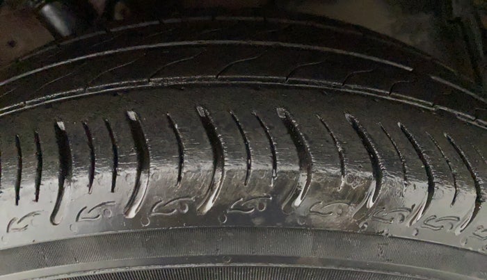 2019 Honda Amaze 1.2 V CVT I VTEC, Petrol, Automatic, 37,624 km, Left Front Tyre Tread