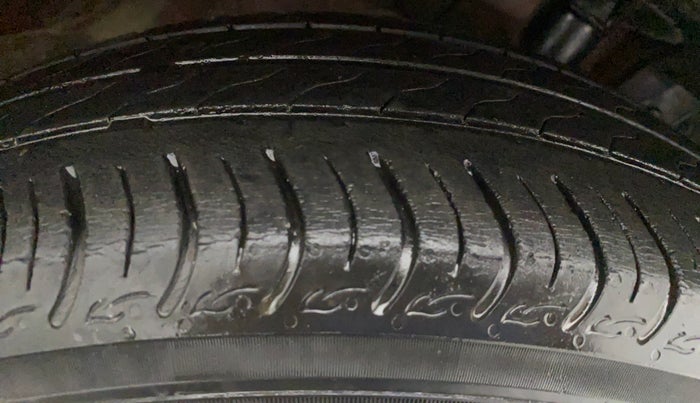 2019 Honda Amaze 1.2 V CVT I VTEC, Petrol, Automatic, 37,624 km, Right Rear Tyre Tread