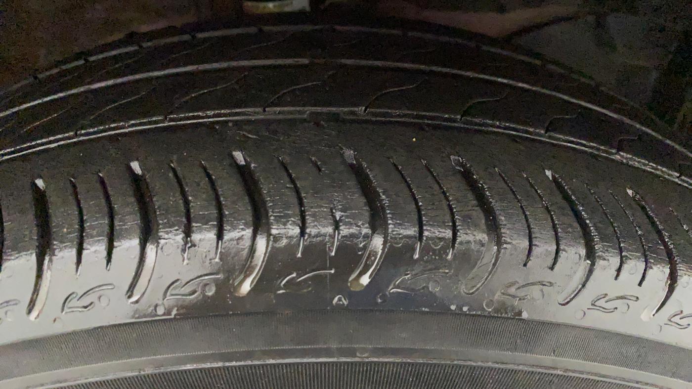 2019 Honda Amaze 1.2 V CVT I VTEC, Petrol, Automatic, 37,624 km, Right Front Tyre Tread