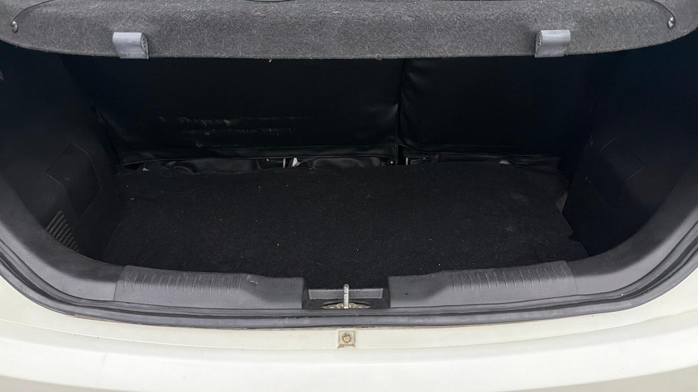 2022 Maruti IGNIS ZETA 1.2, Petrol, Manual, 38,038 km, Boot Inside