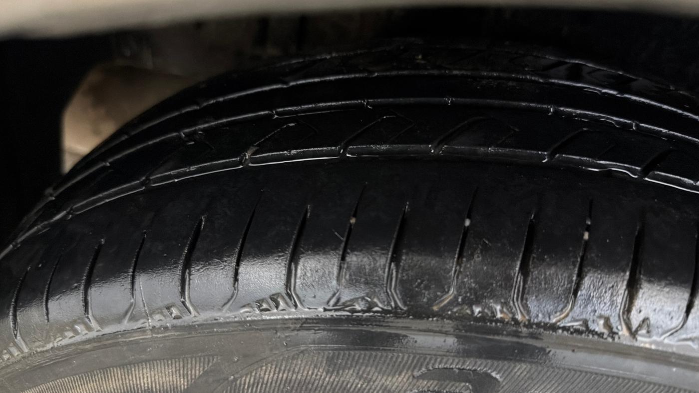 2021 Maruti Ertiga VXI CNG, CNG, Manual, 91,358 km, Right Rear Tyre Tread