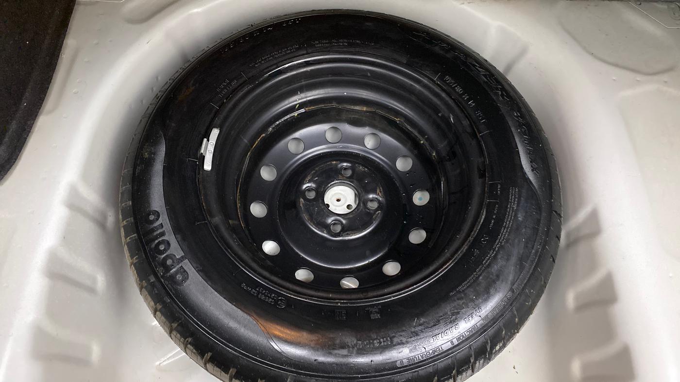 2018 Maruti Dzire VDI, Diesel, Manual, 37,751 km, Spare Tyre