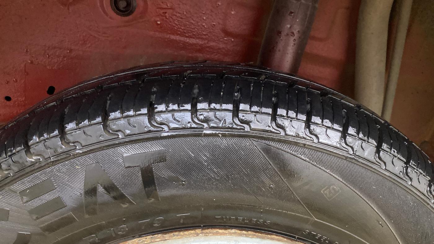 2014 Maruti Celerio LXI, Petrol, Manual, 20,190 km, Left Rear Tyre Tread