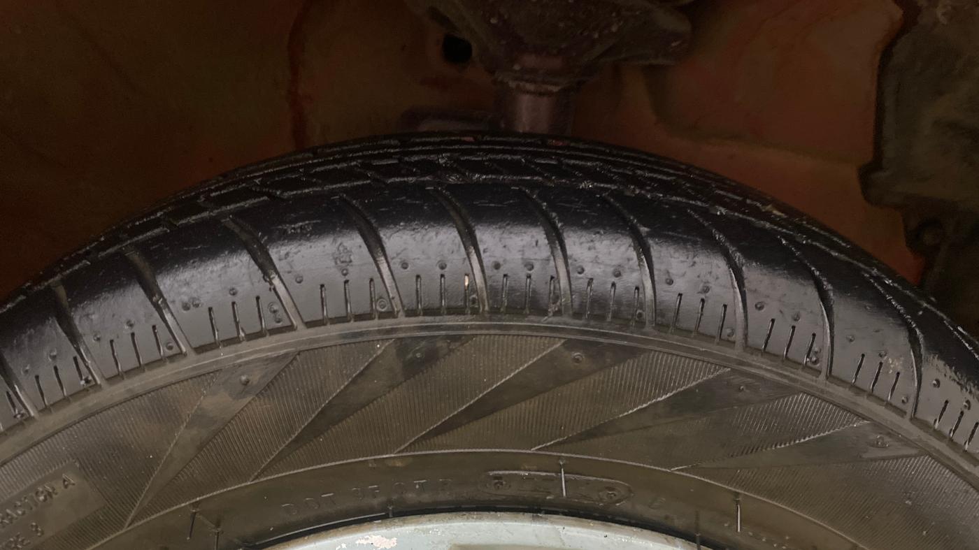 2014 Maruti Celerio LXI, Petrol, Manual, 20,190 km, Right Front Tyre Tread