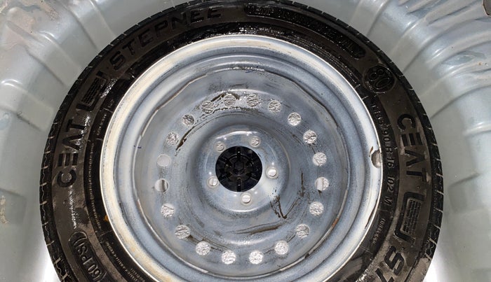 2022 Mahindra XUV300 W6 1.2 PETROL AMT, Petrol, Automatic, 44,310 km, Spare Tyre