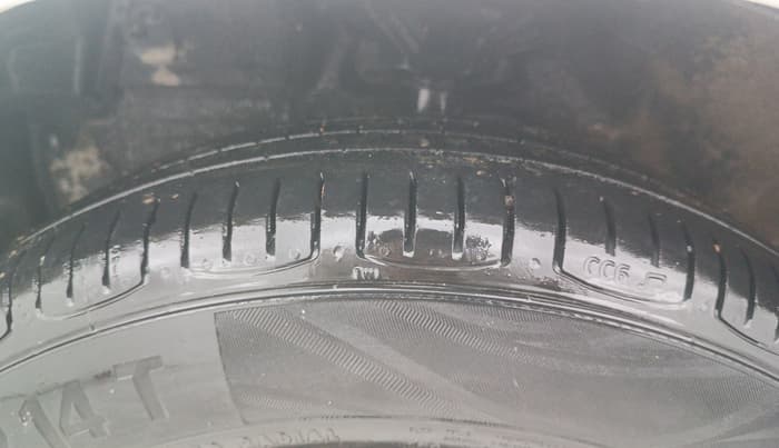 2015 Maruti Celerio VXI AMT, Petrol, Automatic, 48,471 km, Left Front Tyre Tread