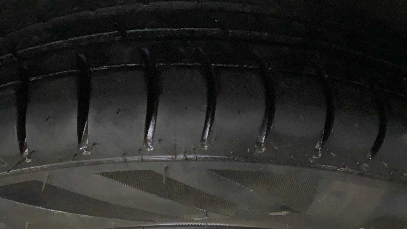 2018 Maruti Celerio ZXI, Petrol, Manual, 38,675 km, Right Front Tyre Tread