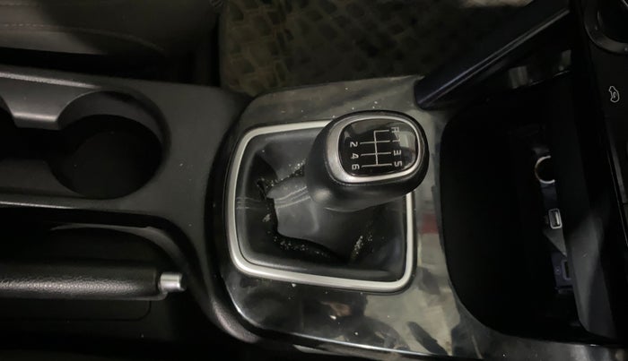 2022 KIA SELTOS HTK PLUS 1.5 DIESEL, Diesel, Manual, 70,089 km, Gear Lever