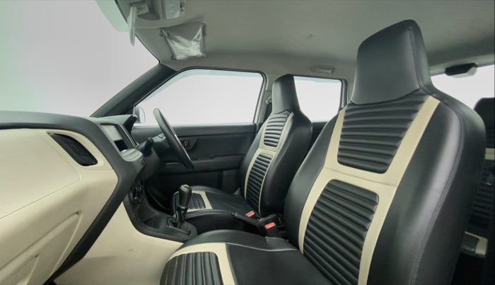 2019 Maruti New Wagon-R 1.0 Lxi (o) cng, CNG, Manual, 41,959 km, Right Side Front Door Cabin