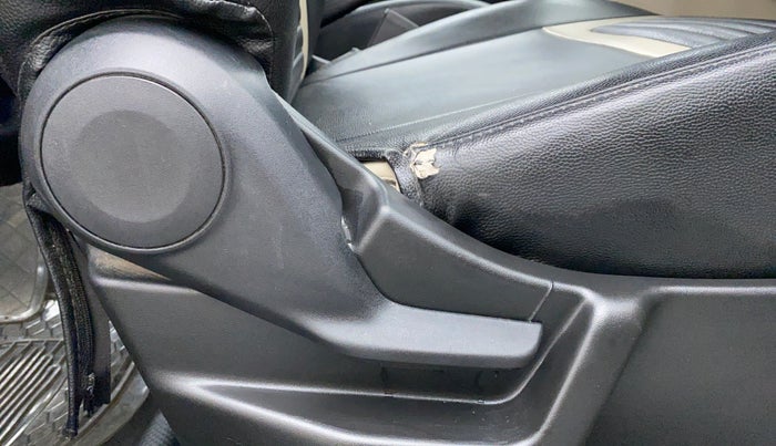 2019 Maruti New Wagon-R 1.0 Lxi (o) cng, CNG, Manual, 41,959 km, Driver Side Adjustment Panel