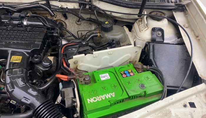 2014 Renault Duster 85 PS RXL DIESEL, Diesel, Manual, 1,15,074 km, Engine View - Left