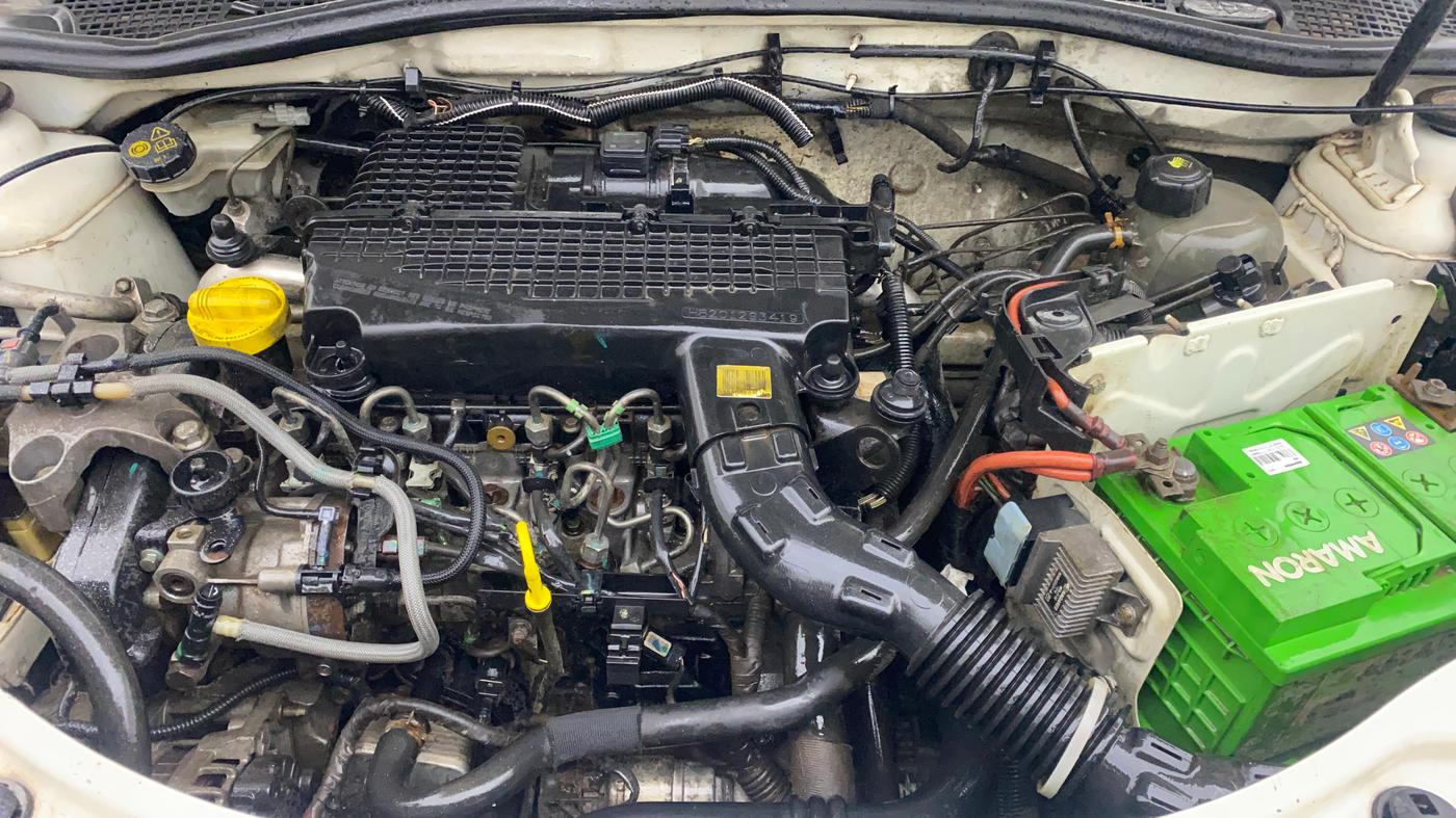 2014 Renault Duster 85 PS RXL DIESEL, Diesel, Manual, 1,17,191 km, Engine View