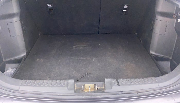 2019 Maruti Vitara Brezza ZDI AMT, Diesel, Automatic, 74,766 km, Boot Inside