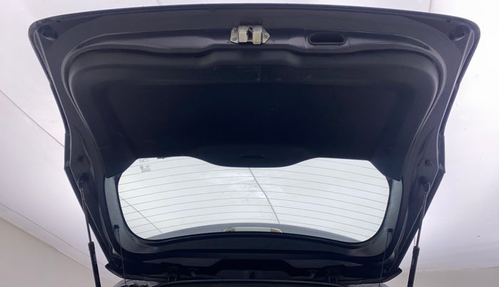 2019 Maruti Vitara Brezza ZDI AMT, Diesel, Automatic, 74,766 km, Boot Door Open