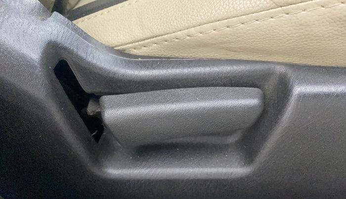 2020 Maruti Alto VXI PLUS, Petrol, Manual, 28,726 km, Driver Side Adjustment Panel