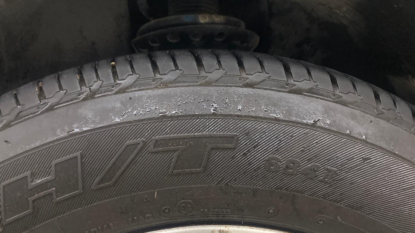 2020 Tata Harrier XZA PLUS 2.0L DUAL TONE, Diesel, Automatic, 64,390 km, Left Front Tyre Tread