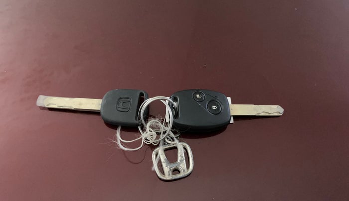 2014 Honda Amaze 1.2L I-VTEC VX, Petrol, Manual, 22,221 km, Key Close Up