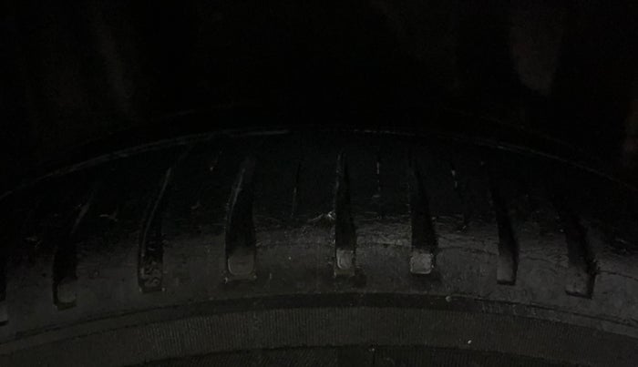 2014 Honda Amaze 1.2L I-VTEC VX, Petrol, Manual, 22,221 km, Right Rear Tyre Tread