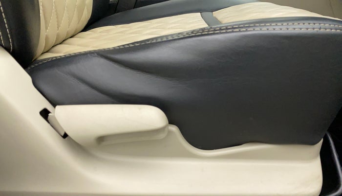 2018 Maruti Celerio VXI CNG D, CNG, Manual, 34,157 km, Driver Side Adjustment Panel