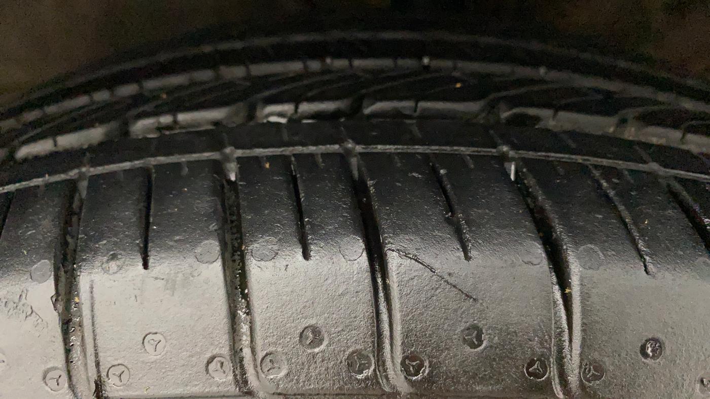2017 Hyundai Creta SX PLUS 1.6 PETROL, Petrol, Manual, 56,521 km, Right Front Tyre Tread