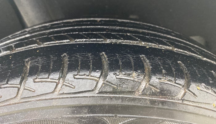 2019 Maruti Baleno DELTA PETROL 1.2, Petrol, Manual, 38,022 km, Right Rear Tyre Tread