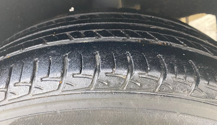 2019 Maruti Baleno DELTA PETROL 1.2, Petrol, Manual, 38,022 km, Left Rear Tyre Tread