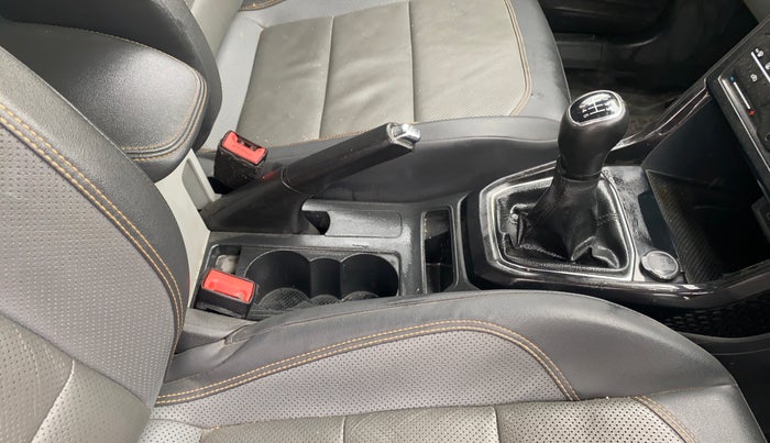 2023 Skoda KUSHAQ STYLE 1.0L TSI MT, Petrol, Manual, 66,576 km, Gear Lever