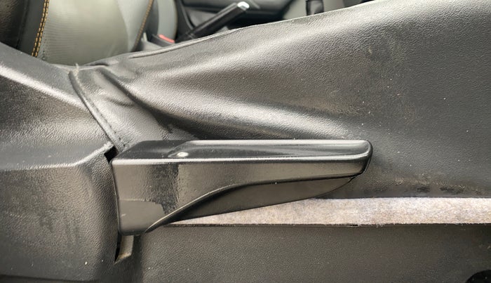 2023 Skoda KUSHAQ STYLE 1.0L TSI MT, Petrol, Manual, 66,576 km, Driver Side Adjustment Panel