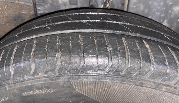 2021 Tata PUNCH ACCOMPLISHED MT, Petrol, Manual, 63,980 km, Left Rear Tyre Tread