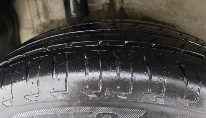 2017 Maruti IGNIS ZETA 1.2 AMT, Petrol, Automatic, 21,221 km, Right Rear Tyre Tread