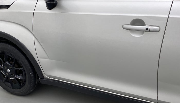 2017 Maruti IGNIS ZETA 1.2 AMT, Petrol, Automatic, 21,221 km, Front passenger door - Slightly dented