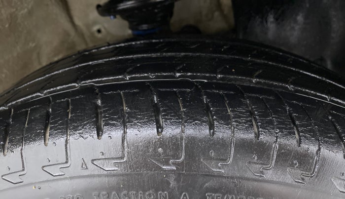 2017 Maruti IGNIS ZETA 1.2 AMT, Petrol, Automatic, 21,221 km, Right Front Tyre Tread