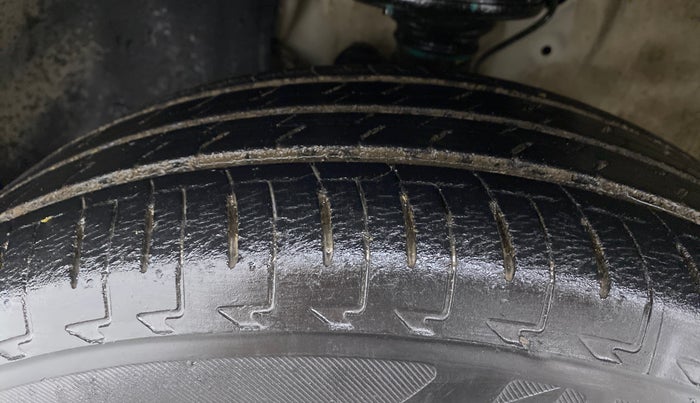 2017 Maruti IGNIS ZETA 1.2 AMT, Petrol, Automatic, 21,221 km, Left Front Tyre Tread