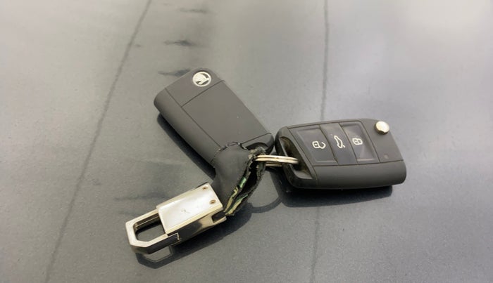 2022 Skoda KUSHAQ ACTIVE 1.0L TSI MT, Petrol, Manual, 41,024 km, Key Close Up